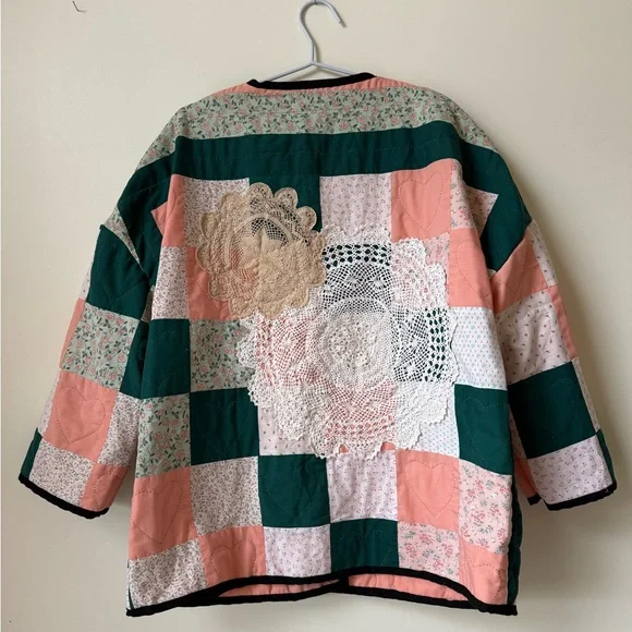 ⭐️ Handmade Upcycle Quilt Jacket -SHORT- Heart stitched Doily Vintage Cotton - Picture 1 of 4